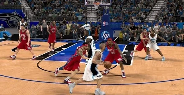 NBA 2K22运球技巧解析：背后、转身、节奏、迟疑步全攻略